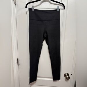 ZYIA Active Black Hi-Waist Leggings Sz 6-8 crop snake‎ skin print Athleisure EUC